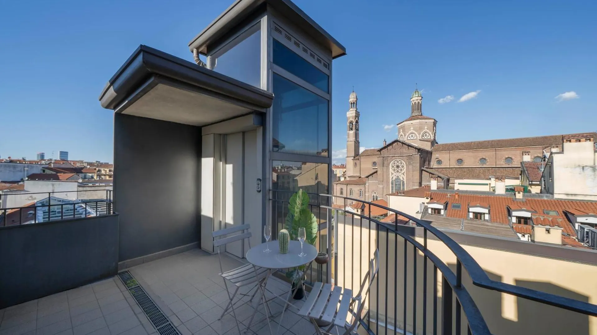 View Of The Navigli - Home In The Heart Of Milan - Wifi