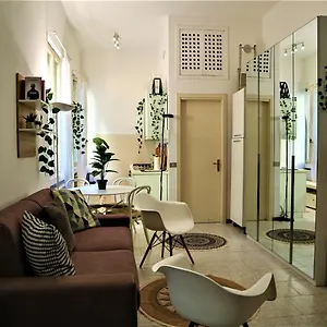  Appartamento - La Casa Delle Meraviglie -navigli Edition-